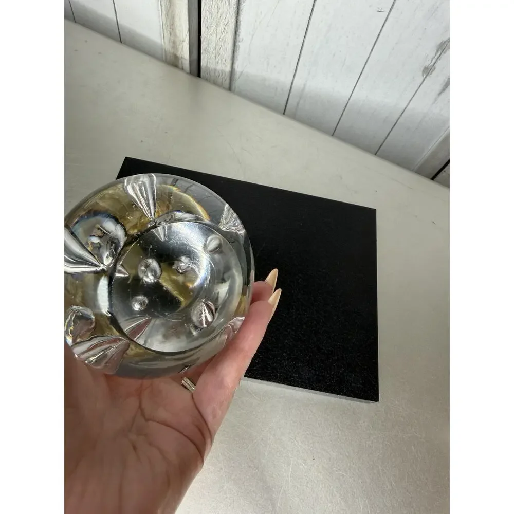 Unmarked vintage art